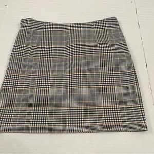 NWOT Shein Plaid side zip skirt size Small